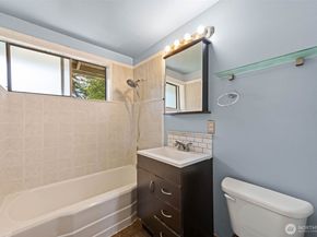 11419 Crestwood Drive S, Seattle WA 98178