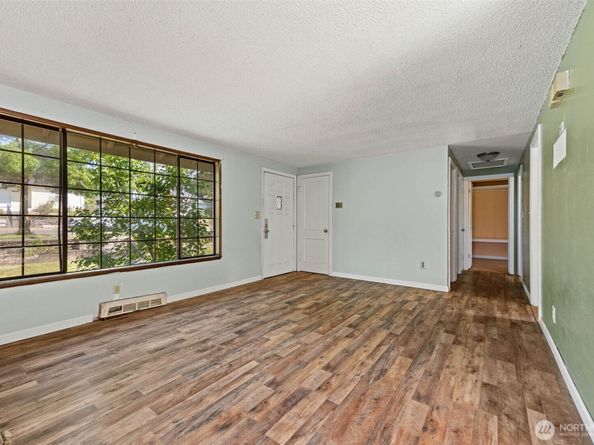 11419 Crestwood Drive S, Seattle WA 98178