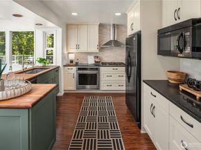 18025 70th Place W, Edmonds WA 98026