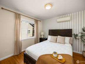 3204 SW Holly St, Seattle WA 98126