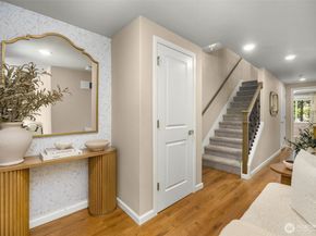 3204 SW Holly St, Seattle WA 98126