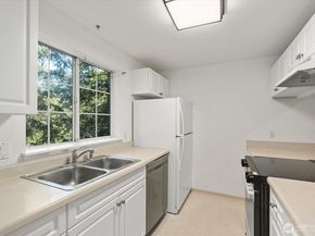 23339 Cedar Way A205, Mountlake Terrace WA 98043