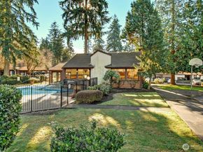 12703 NE 129th Court H302, Kirkland WA 98034