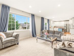 8218 NE 187th Way, Kenmore WA 98028