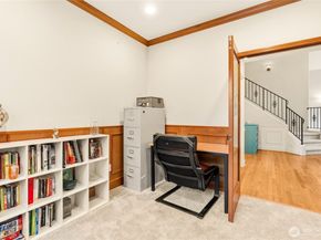 8218 NE 187th Way, Kenmore WA 98028