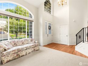 8218 NE 187th Way, Kenmore WA 98028