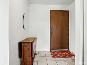 2625 13th Avenue W 201, Seattle WA 98119