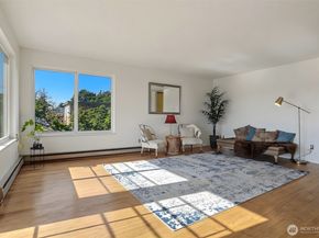 2625 13th Avenue W 201, Seattle WA 98119