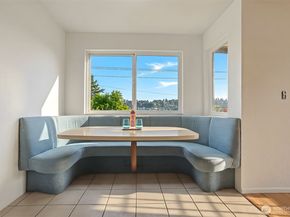 2625 13th Avenue W 201, Seattle WA 98119