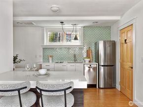 1110 E Denny, Seattle WA 98122