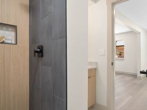 720 E Guiberson Street E, Kent WA 98030