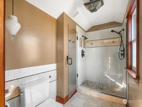1600 27th Avenue, Seattle WA 98122