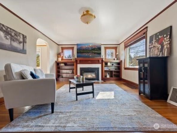 1600 27th Avenue, Seattle WA 98122