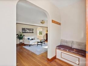 1600 27th Avenue, Seattle WA 98122