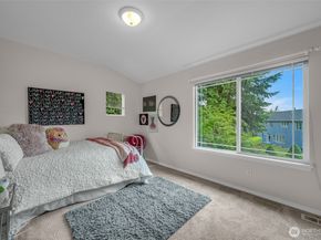 6680 163rd Place SE, Bellevue WA 98006