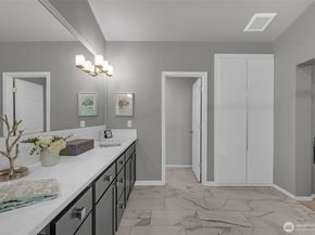 6680 163rd Place SE, Bellevue WA 98006