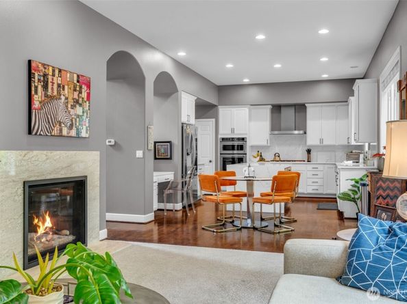 6680 163rd Place SE, Bellevue WA 98006