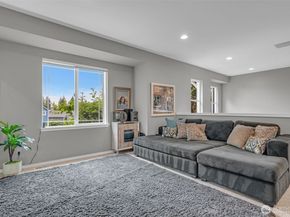 6680 163rd Place SE, Bellevue WA 98006