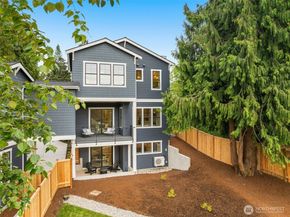 4515 150th Avenue SE, Bellevue WA 98006