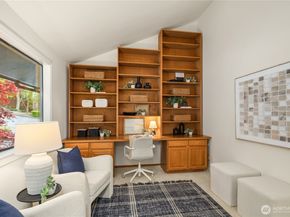 2616 4th Avenue N 405, Seattle WA 98109