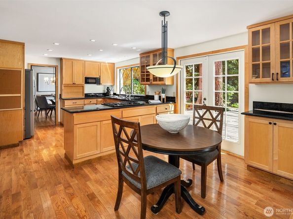 2302 126th Avenue NE, Bellevue WA 98005