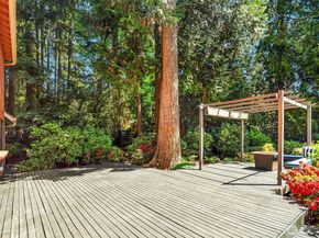 2302 126th Avenue NE, Bellevue WA 98005