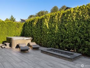 1211 N 42nd Place, Renton WA 98056
