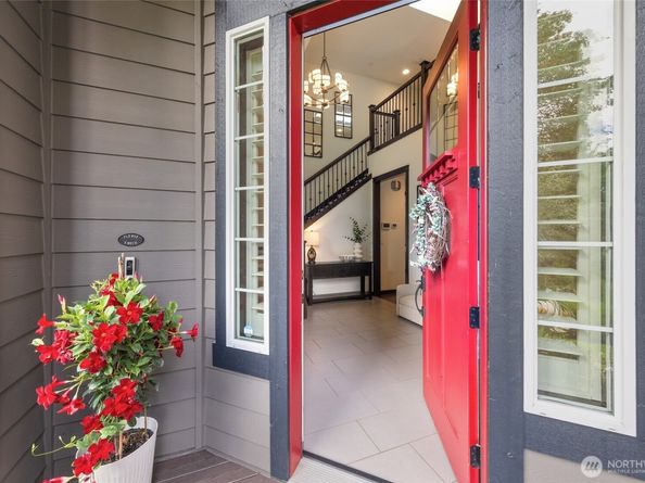 19503 204th Avenue NE, Woodinville WA 98077