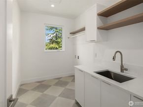 1255 169th Avenue NE, Bellevue WA 98008