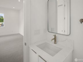 1255 169th Avenue NE, Bellevue WA 98008