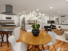 933 6th Place S, Kirkland WA 98033