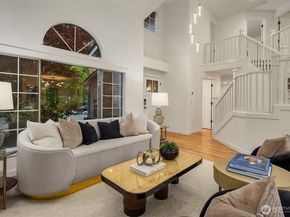 933 6th Place S, Kirkland WA 98033