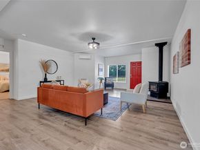 9889 Sportsman Club Road NE, Bainbridge Island WA 98110
