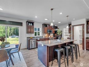 9889 Sportsman Club Road NE, Bainbridge Island WA 98110