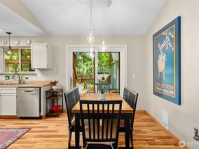 11837 Venice Loop NE, Bainbridge Island WA 98110