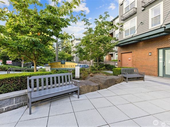 16275 NE 85th Street 414, Redmond WA 98052