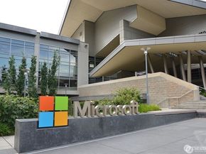 16275 NE 85th Street 414, Redmond WA 98052