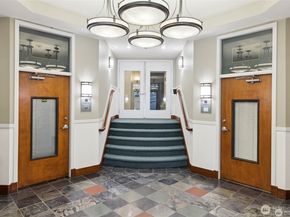 16275 NE 85th Street 414, Redmond WA 98052