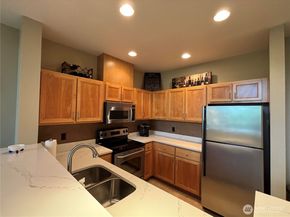 16275 NE 85th Street 414, Redmond WA 98052