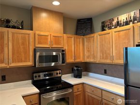 16275 NE 85th Street 414, Redmond WA 98052