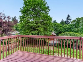 6420 NE 198th Street, Kenmore WA 98028