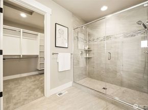 10202 44th Avenue SW, Seattle WA 98146