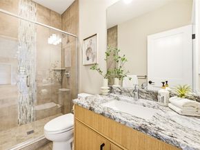 10202 44th Avenue SW, Seattle WA 98146