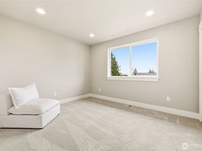 10202 44th Avenue SW, Seattle WA 98146