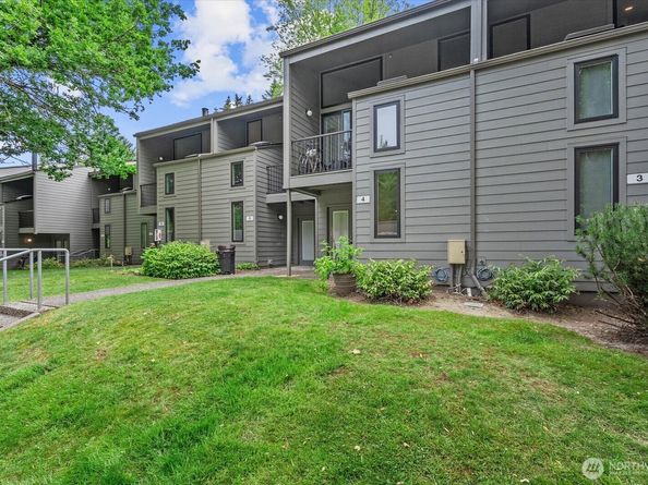 6440 139th Place NE 4, Redmond WA 98052