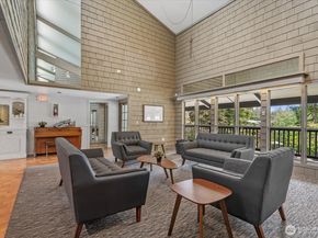 6440 139th Place NE 4, Redmond WA 98052