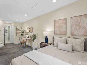 6440 139th Place NE 4, Redmond WA 98052