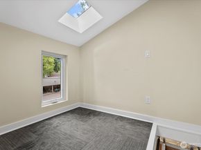 6440 139th Place NE 4, Redmond WA 98052