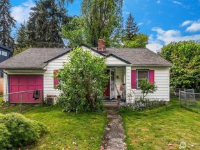 8315 Ravenna Avenue NE, Seattle WA 98115