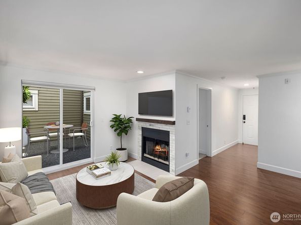 3901 Fremont Avenue N 202, Seattle WA 98103